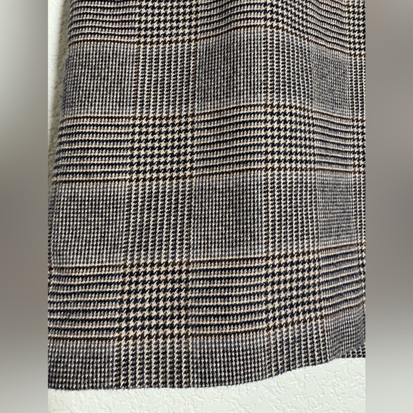 L.L. Bean Cotton Brown Plaid A-Line Mini Skirt with Pockets, Side Buckle Detail - Picture 10 of 13